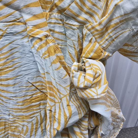 Lilyful Eleanor Wrap Dress - Picture 8 of 14